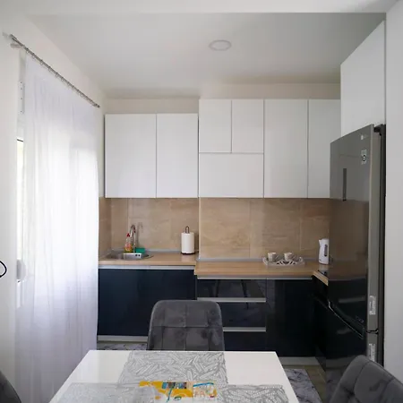 Luxury Milicevic * 트레빈예